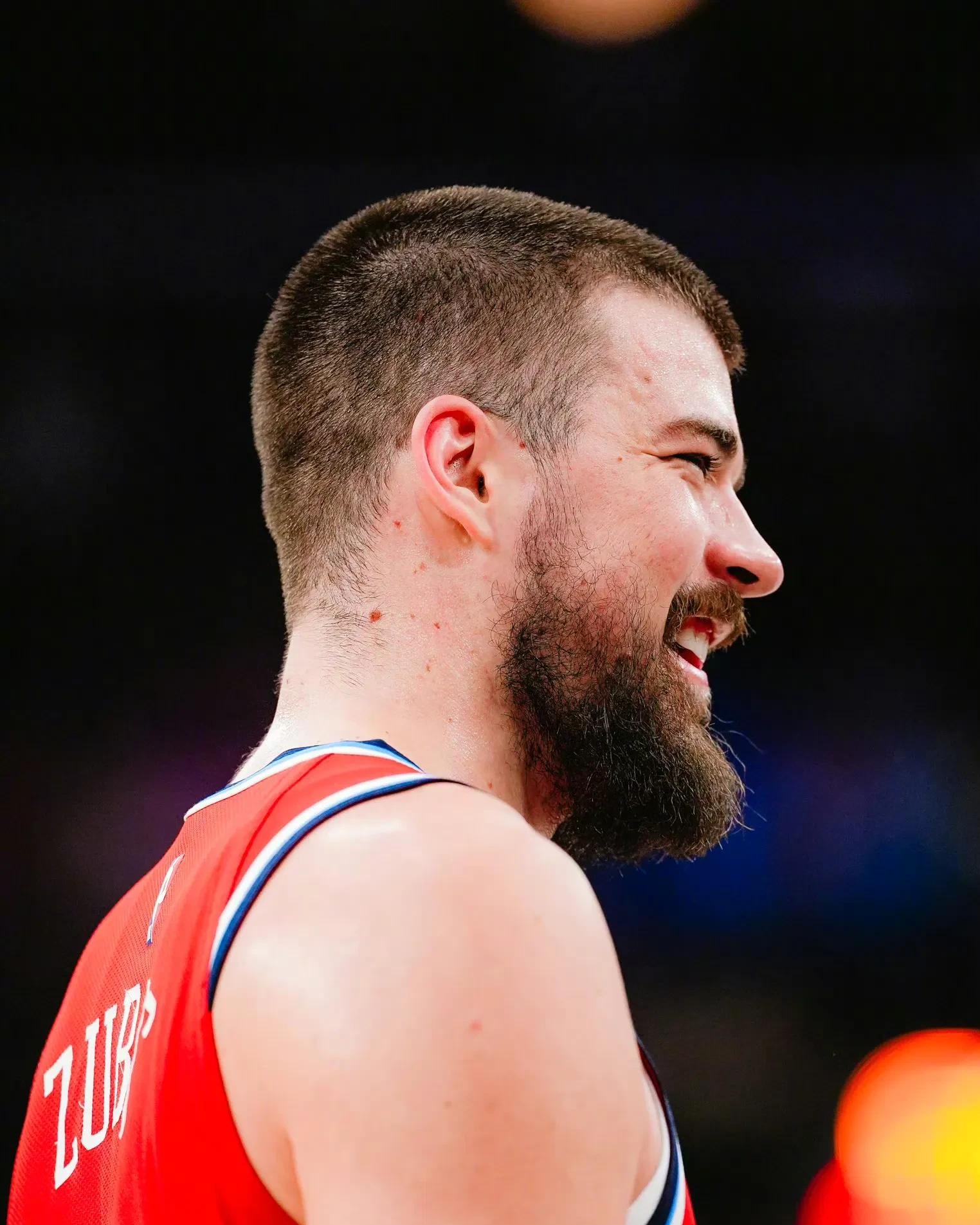 掘金血洗波兰男篮，哈登打破历史纪录