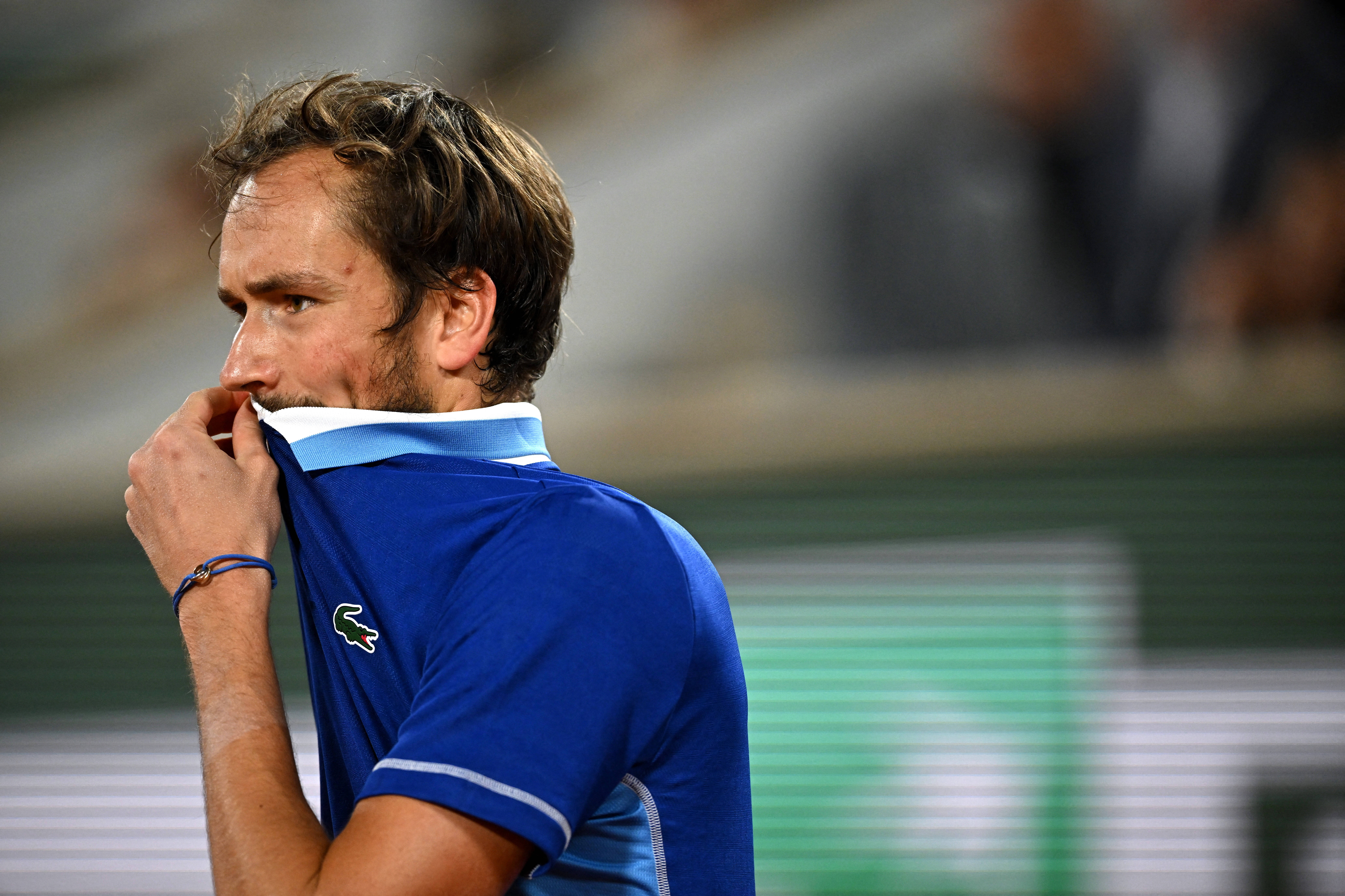 法网鏖战戴维斯杯,梅德韦杰夫扛起全队 法网鏖战戴维斯杯,梅德韦杰夫扛起全队