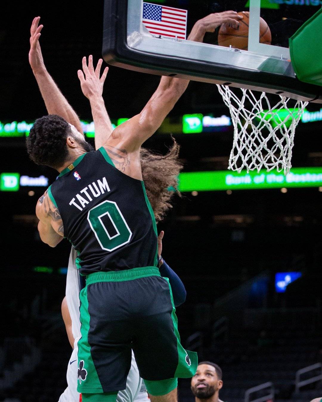 上海队险胜雷霆，塔图姆高光表现