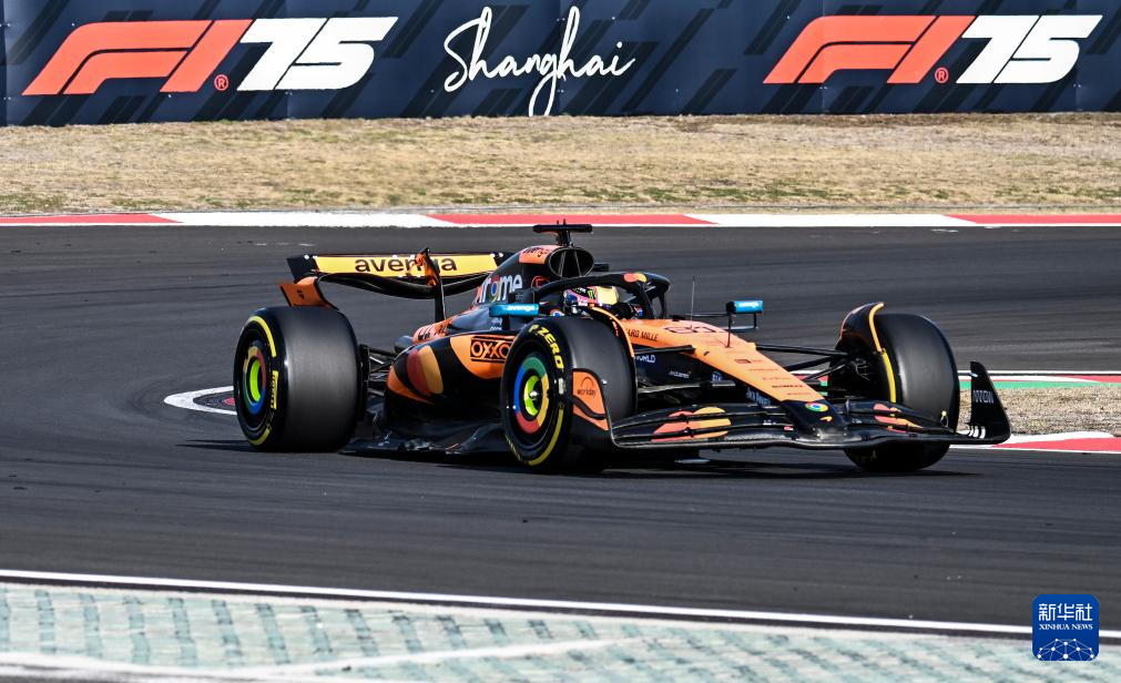 红牛二队绝杀红牛车队,汉密尔顿关键制胜 红牛二队绝杀红牛车队,汉密尔顿关键制胜