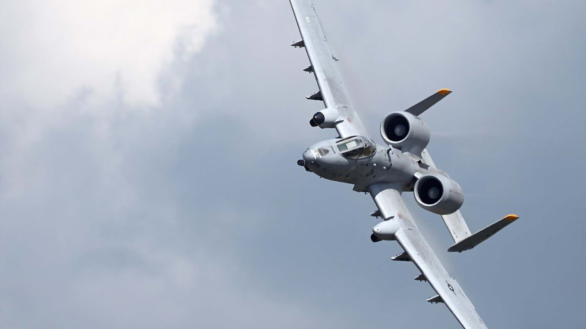 钢铁防线摧枯拉朽，活塞窒息式战术全面压制广厦，切特上演冠军级个人秀