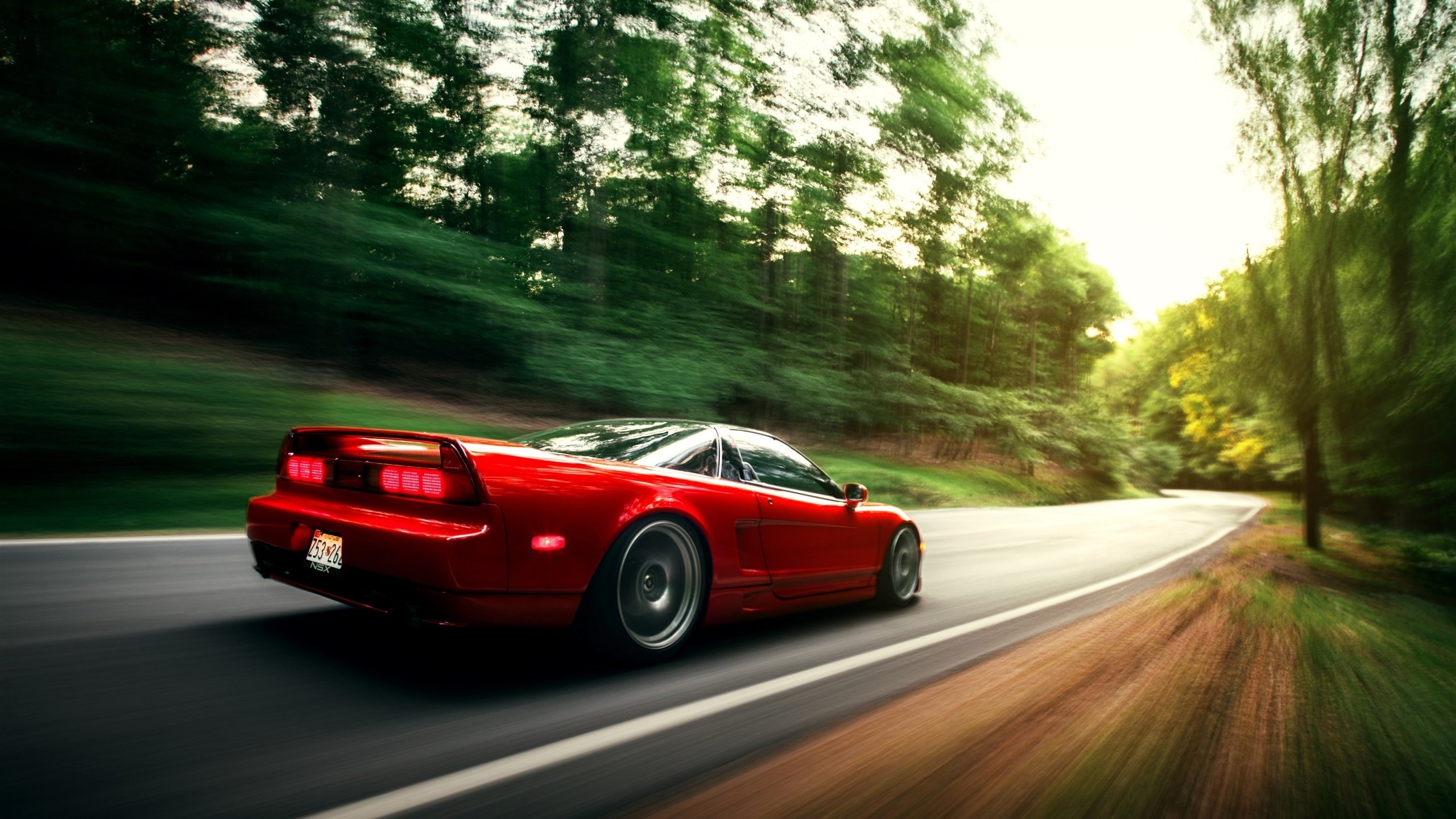 铁血防线与孤胆英雄的终极博弈，勒沃库森锁死英格兰攻势，萨拉赫高能输出闪耀欧洲之夜